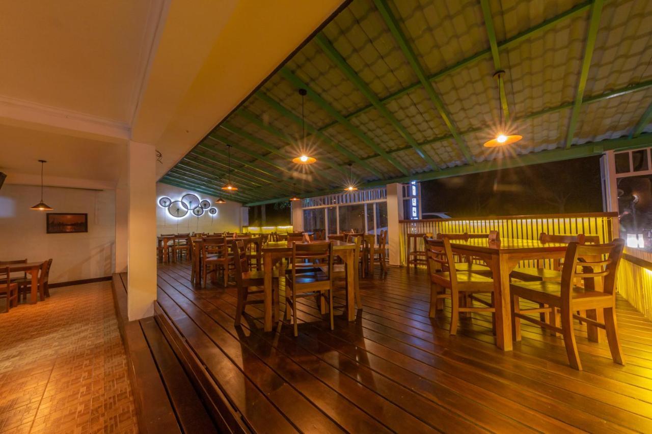Hotel Happy Bay Weligama Exterior foto