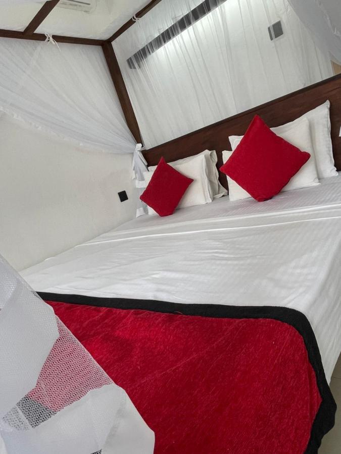 Hotel Happy Bay Weligama Exterior foto