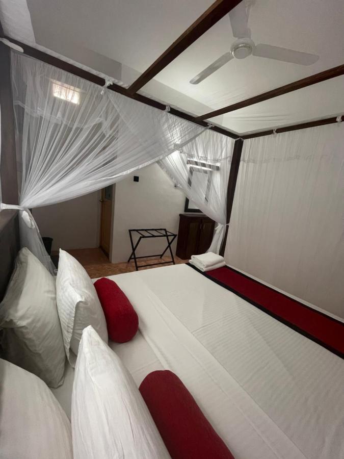 Hotel Happy Bay Weligama Exterior foto