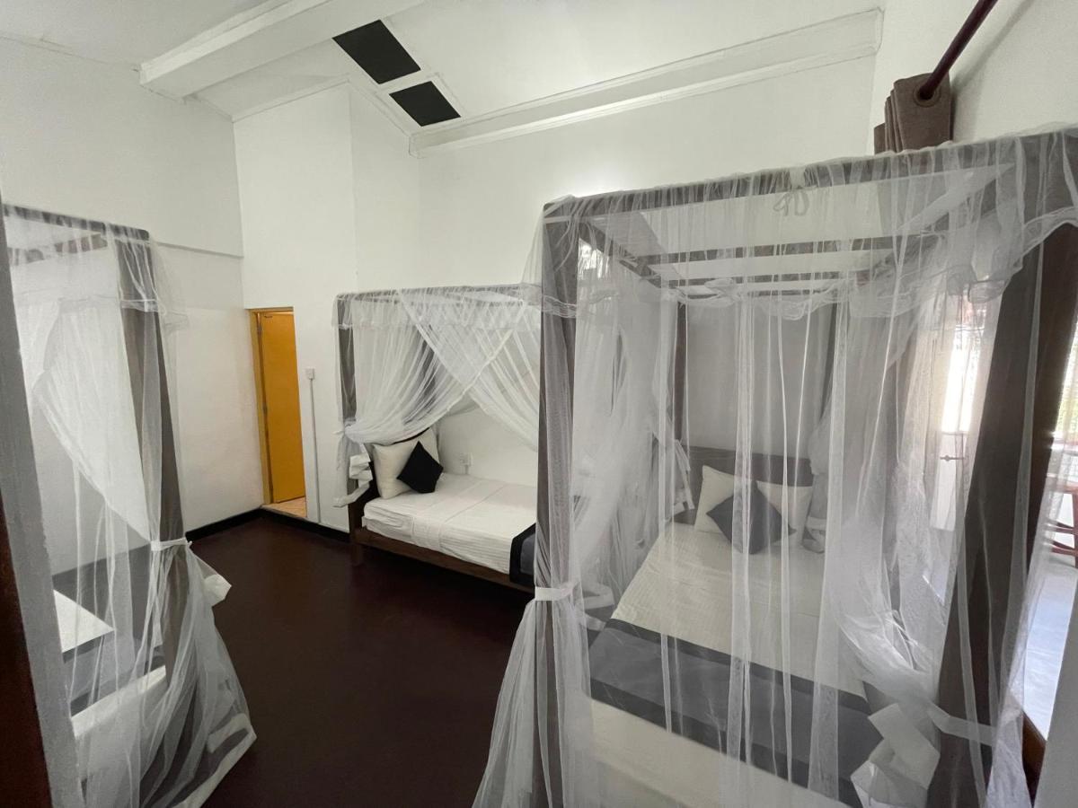 Hotel Happy Bay Weligama Exterior foto